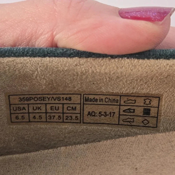 Vionic Gem Posey Ballet Flat Green Perforated Suede Orthotic Shoe sz 6.5 - Picture 7 of 7